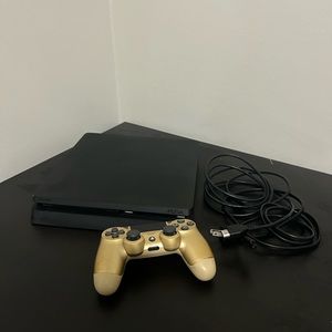 PS4 Slim